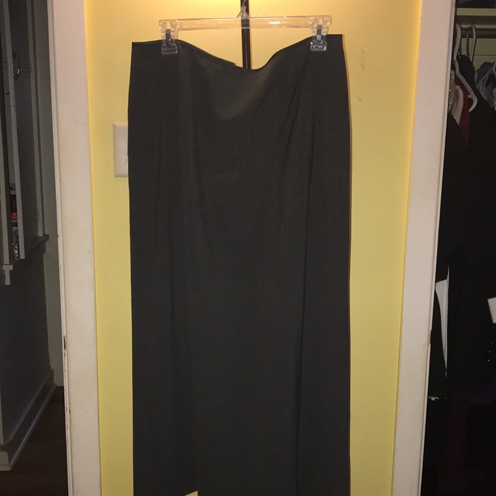 🎁👗Beautiful Gap Long Skirt👗💃🏽